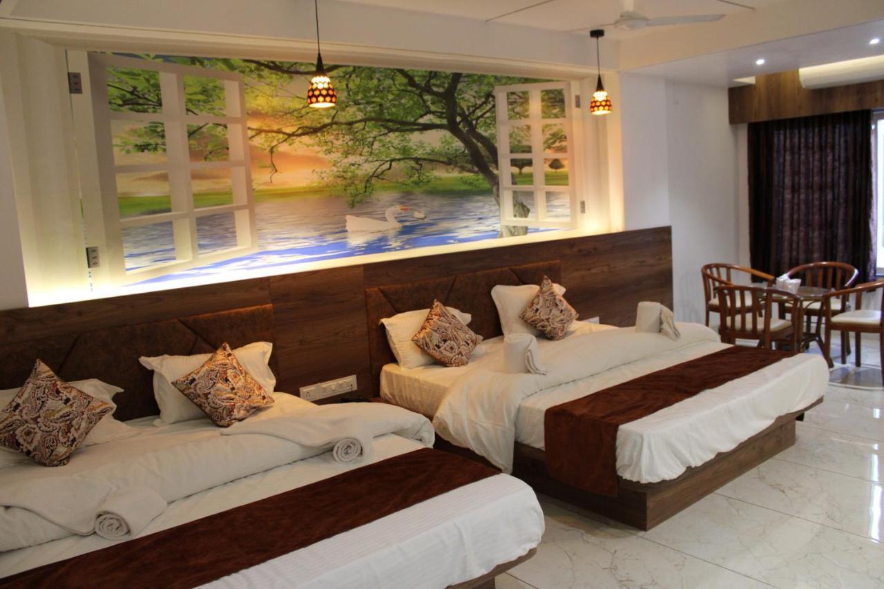 Hotel The Grand Piano - Best Business Hotel In Patan Exterior photo
